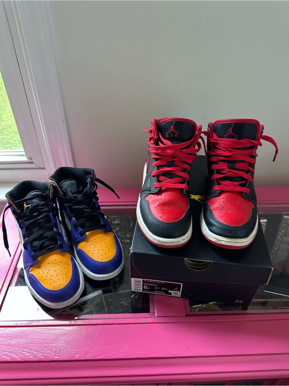 Nike Jordan Mid 1 Lakers and Mid 1 Reverse size 6 youth